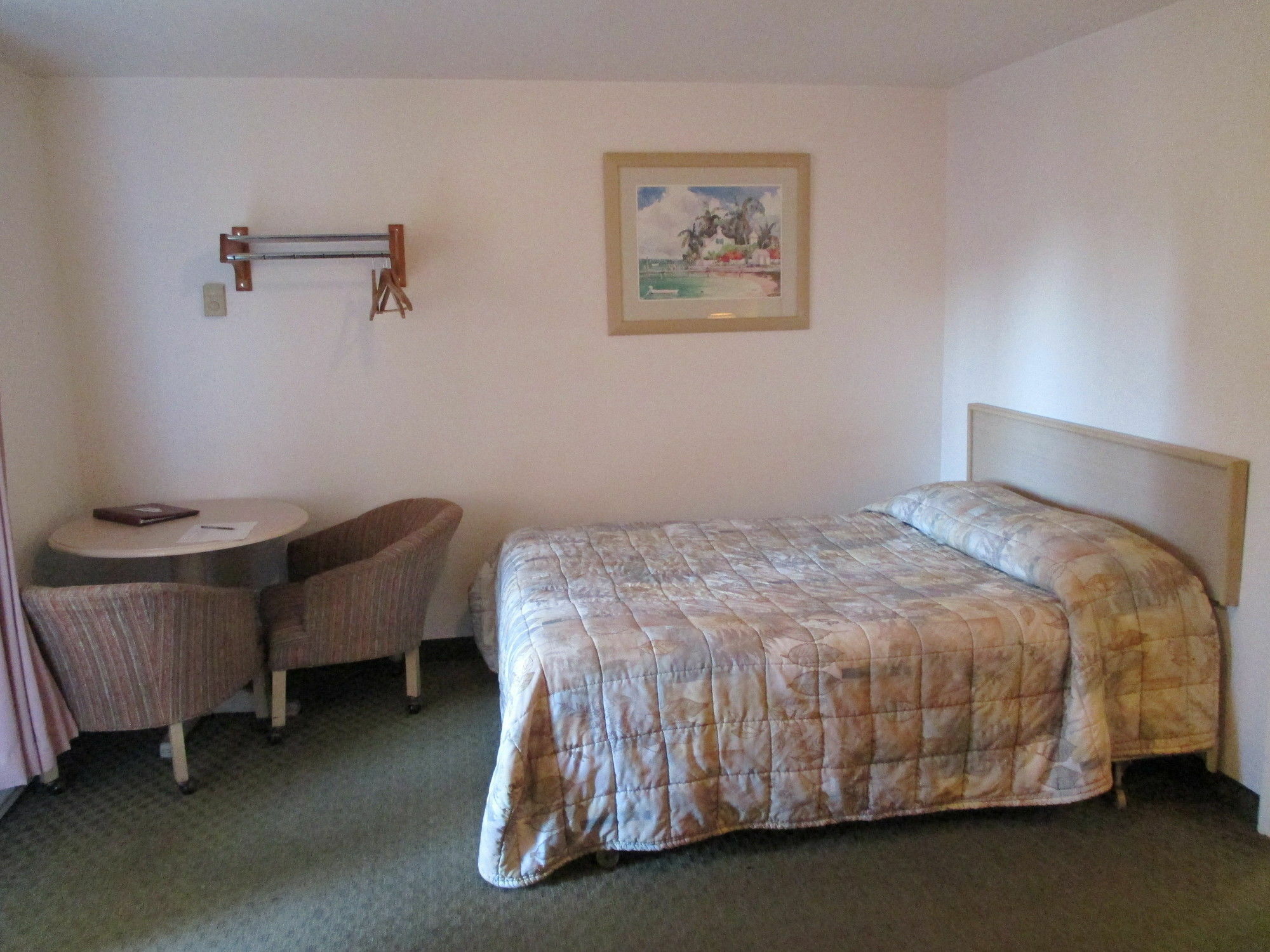 Newport Inn By Oyo - Hwy 101 ภายนอก รูปภาพ